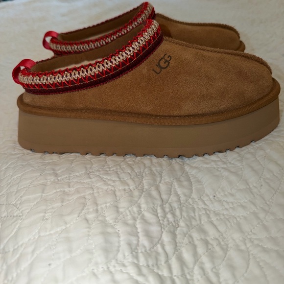 UGG TAZZ ll Suede Platform Clog Slippers - Picture 3 of 7